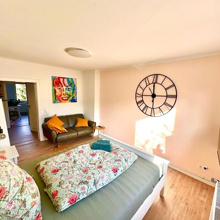 Akram Appartement III - Ruhig, Stadtnah ヒルデスハイム エクステリア 写真
