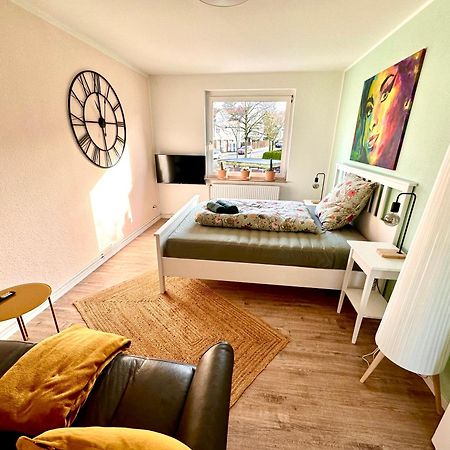 Akram Appartement III - Ruhig, Stadtnah ヒルデスハイム エクステリア 写真