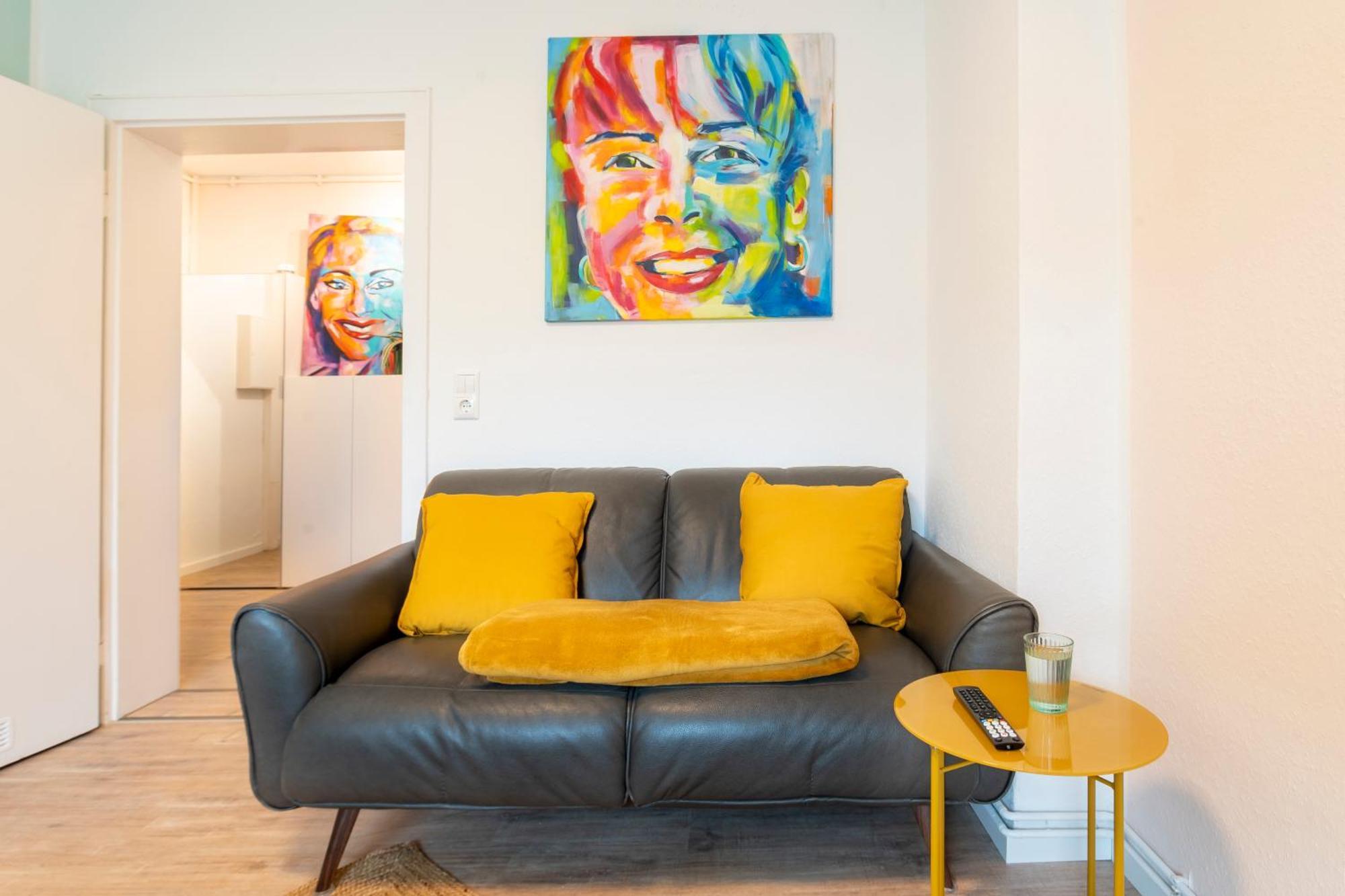Akram Appartement III - Ruhig, Stadtnah ヒルデスハイム エクステリア 写真