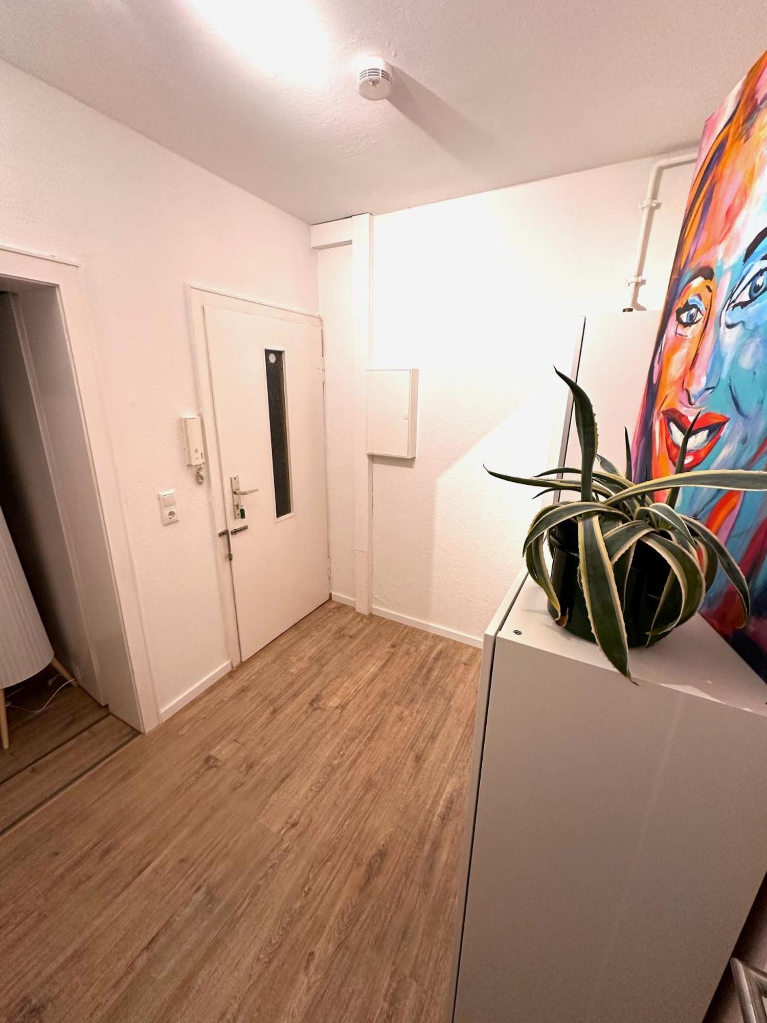 Akram Appartement III - Ruhig, Stadtnah ヒルデスハイム エクステリア 写真
